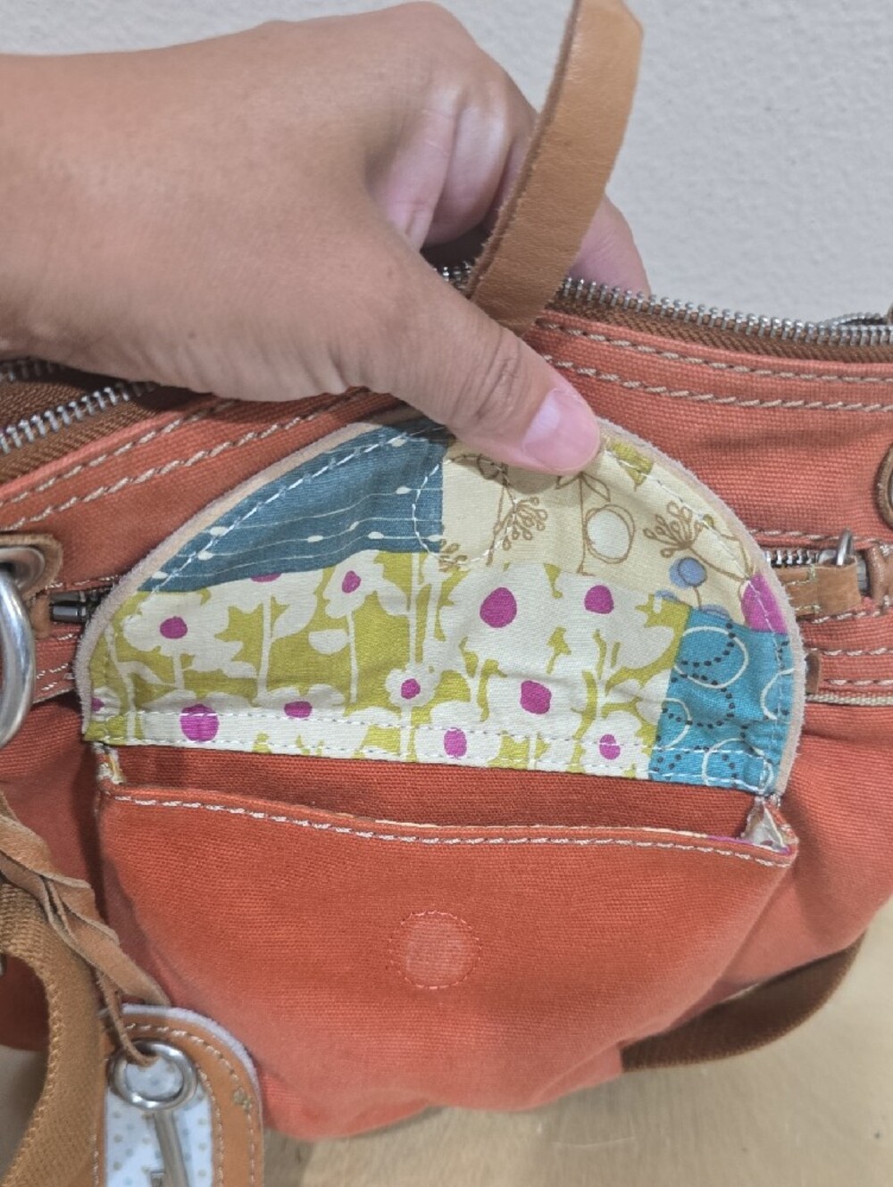 🌼Fossil Rust Canvas Crossbody & Coin Wallet with Floral Accent - Picture 11 of 16